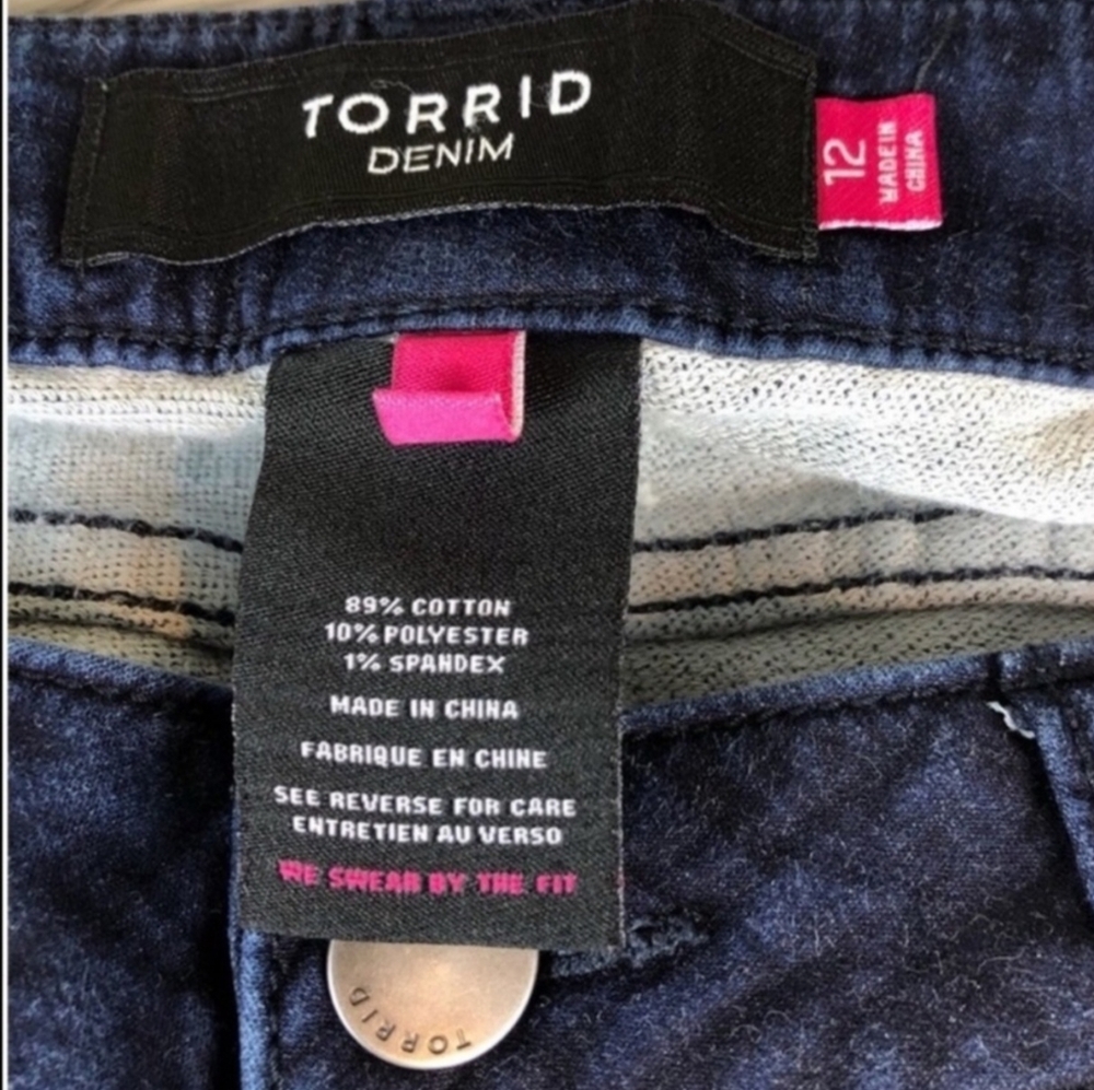 Torrid skinny jeans dark wash 12